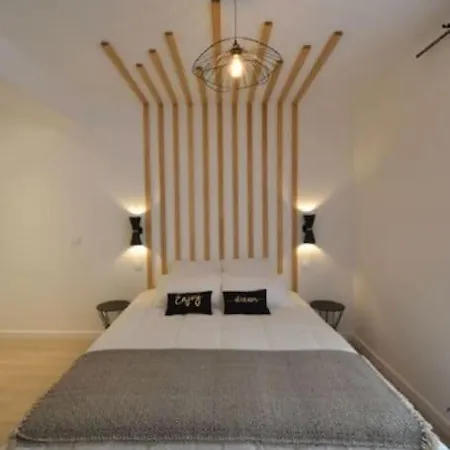 Elegant Divine Sun Quartier Canal St Martin Apartment
