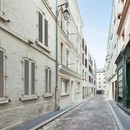 Apartment Elegant Divine Sun Quartier Canal St Martin Paris